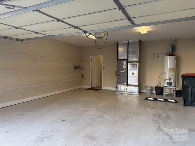 18 Eagle Pointe Way, Flat Rock, NC 28731