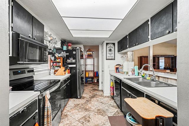 5514 FULMAR DRIVE, Tampa, FL 33625