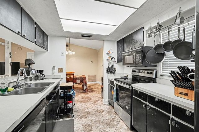 5514 FULMAR DRIVE, Tampa, FL 33625