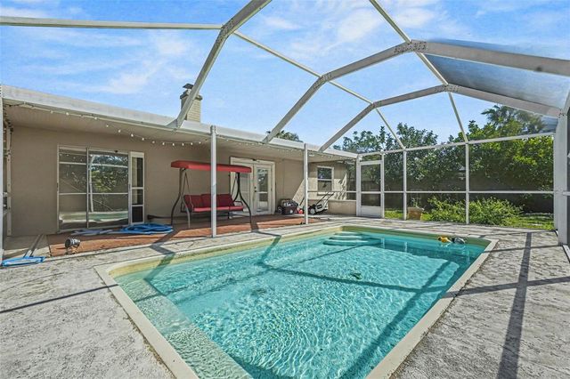 5514 FULMAR DRIVE, Tampa, FL 33625