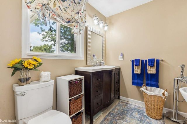 49199 Fairchild Road, Macomb Twp, MI 48042