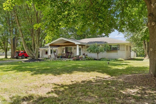 49199 Fairchild Road, Macomb Twp, MI 48042