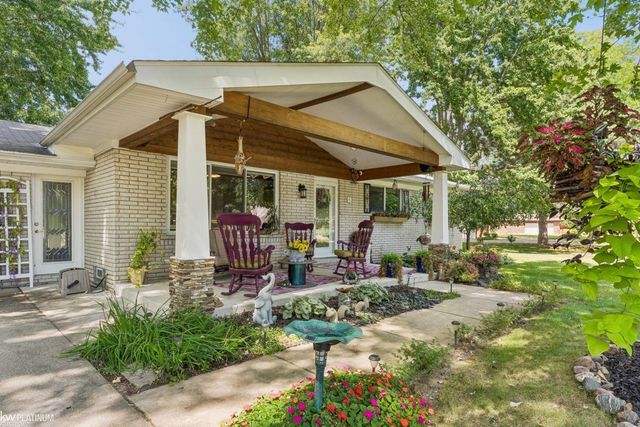 49199 Fairchild Road, Macomb Twp, MI 48042