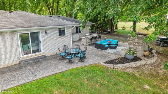 49199 Fairchild Road, Macomb Twp, MI 48042