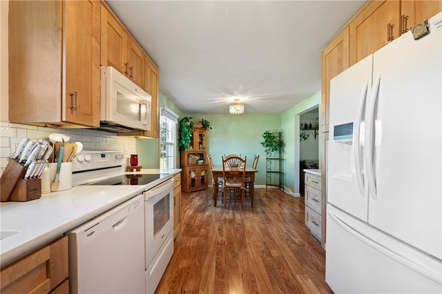 1218 Edgewood, W Leechburg, PA 15656