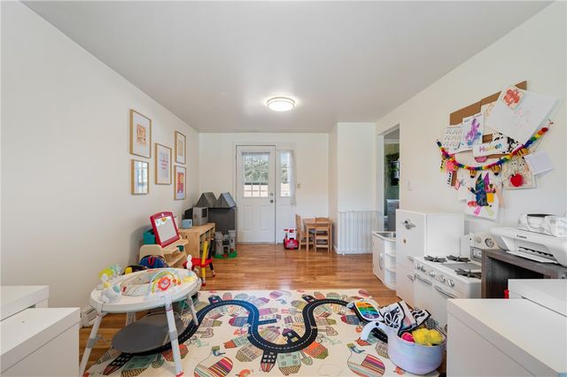 1218 Edgewood, W Leechburg, PA 15656