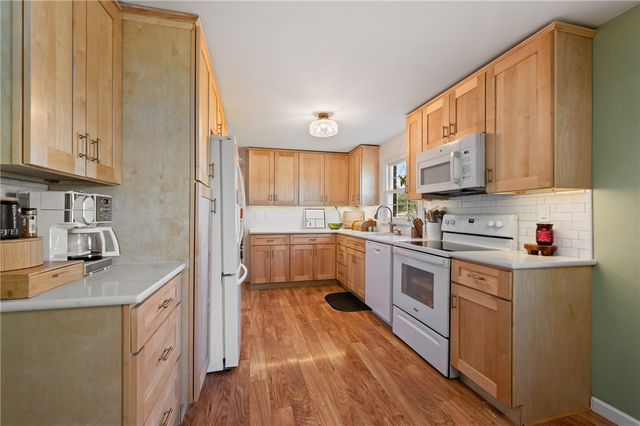 1218 Edgewood, W Leechburg, PA 15656