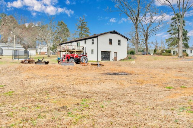 17154 Frog Pond Road, Oakboro, NC 28129