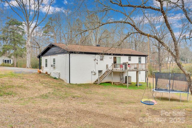 17154 Frog Pond Road, Oakboro, NC 28129