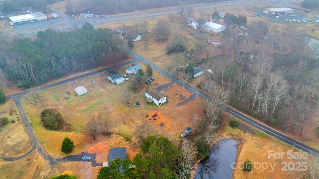 17154 Frog Pond Road, Oakboro, NC 28129