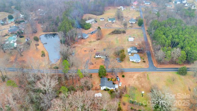 17154 Frog Pond Road, Oakboro, NC 28129