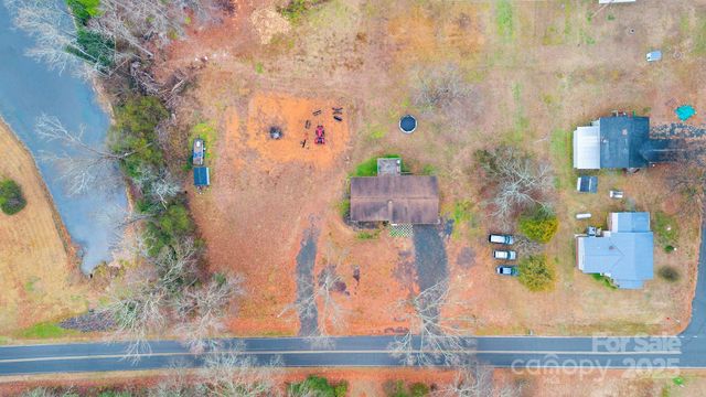 17154 Frog Pond Road, Oakboro, NC 28129