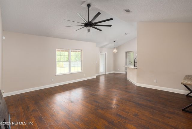 194 HORSEMAN CLUB Road, Palatka, FL 32177