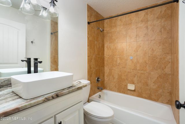 194 HORSEMAN CLUB Road, Palatka, FL 32177