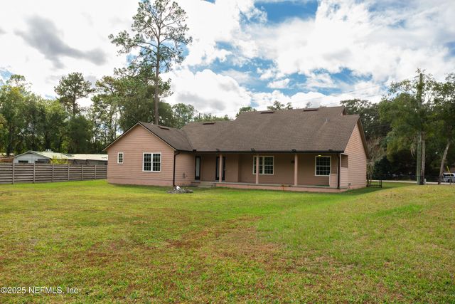 194 HORSEMAN CLUB Road, Palatka, FL 32177