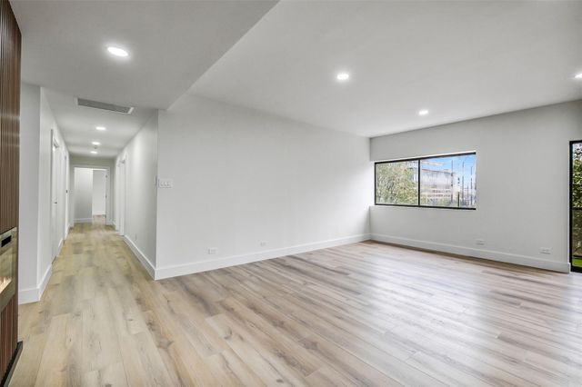 2929 Buffalo Speedway A204, Houston, TX 77098