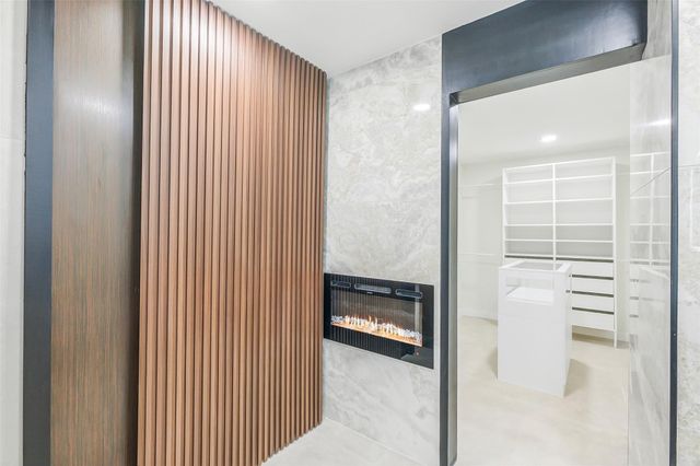 2929 Buffalo Speedway A204, Houston, TX 77098