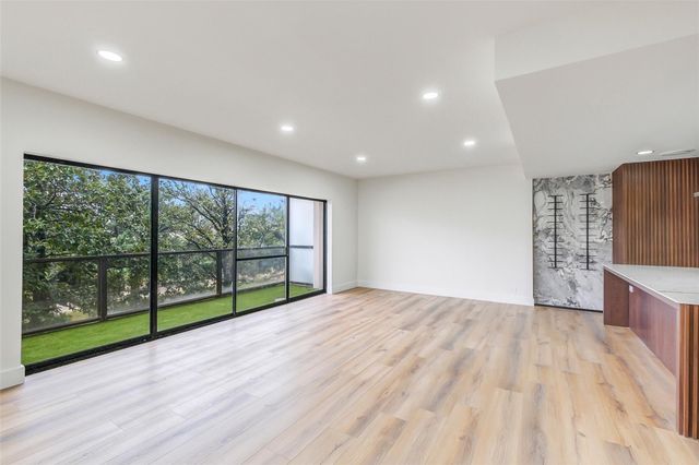 2929 Buffalo Speedway A204, Houston, TX 77098