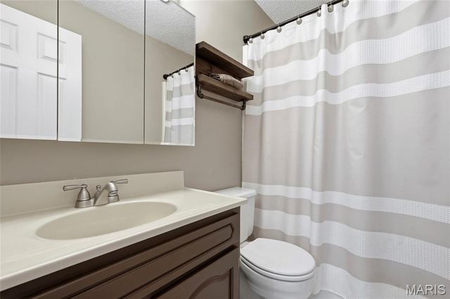 12 Crestview Estate, Festus, MO 63028