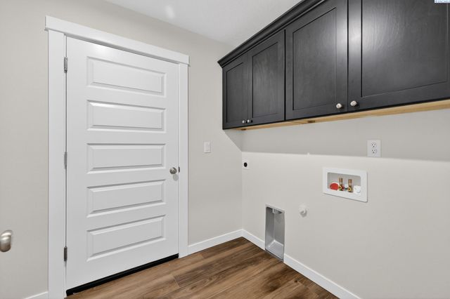 609 E Eureka Ave, Pasco, WA 99301