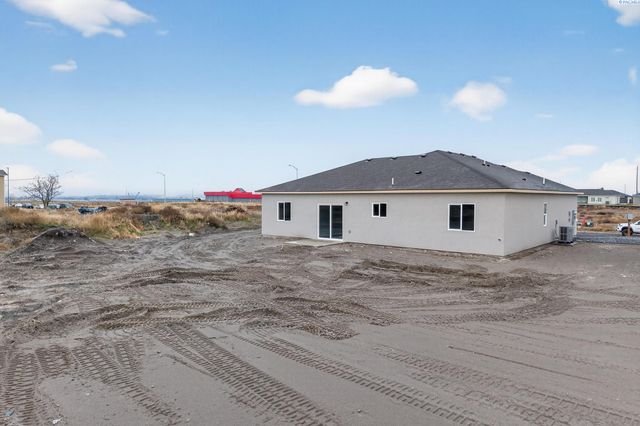 609 E Eureka Ave, Pasco, WA 99301