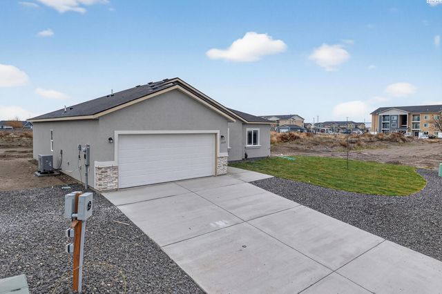 609 E Eureka Ave, Pasco, WA 99301