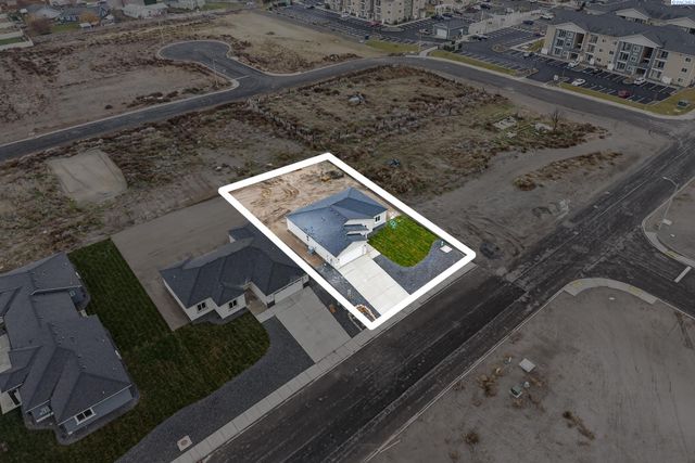 609 E Eureka Ave, Pasco, WA 99301