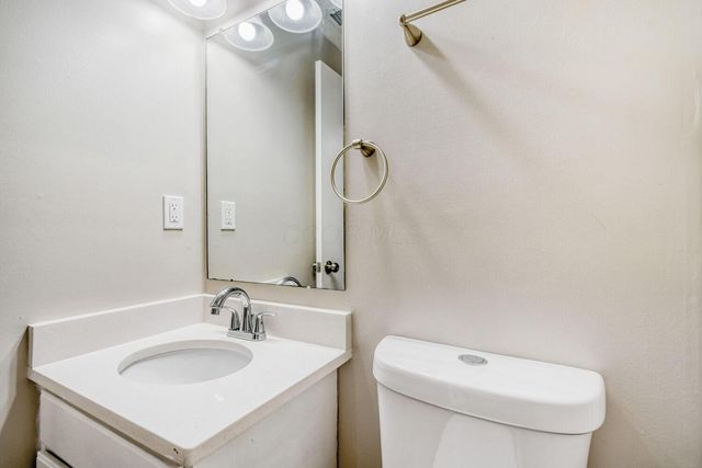 1038 Robmeyer Drive, Columbus, OH 43207