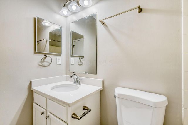 1038 Robmeyer Drive, Columbus, OH 43207