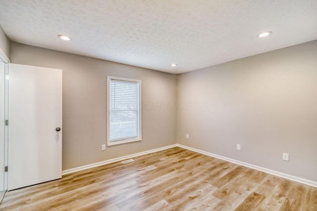 1038 Robmeyer Drive, Columbus, OH 43207