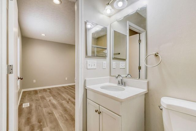 1038 Robmeyer Drive, Columbus, OH 43207