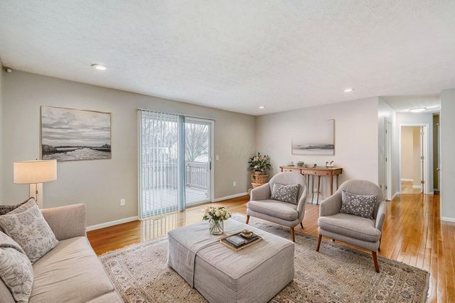 1038 Robmeyer Drive, Columbus, OH 43207