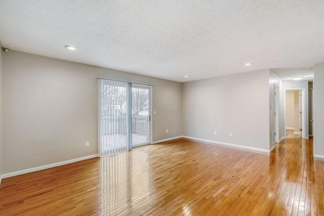 1038 Robmeyer Drive, Columbus, OH 43207