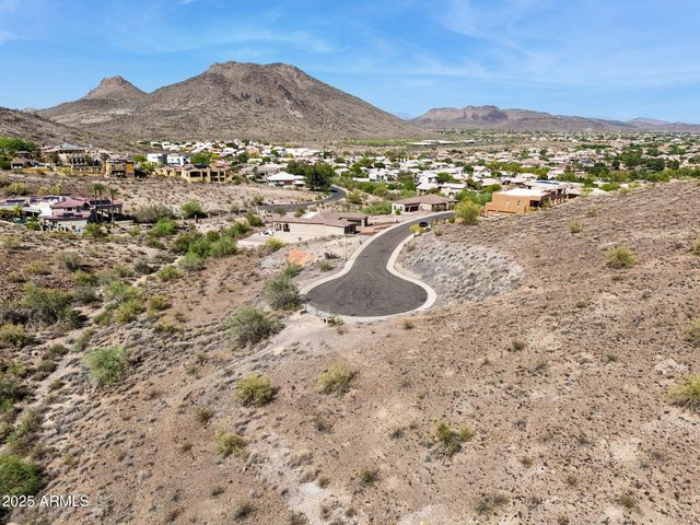 6156 W ALAMEDA Road 12, Glendale, AZ 85310