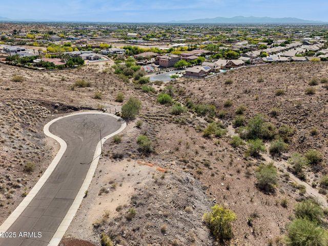 6156 W ALAMEDA Road 12, Glendale, AZ 85310