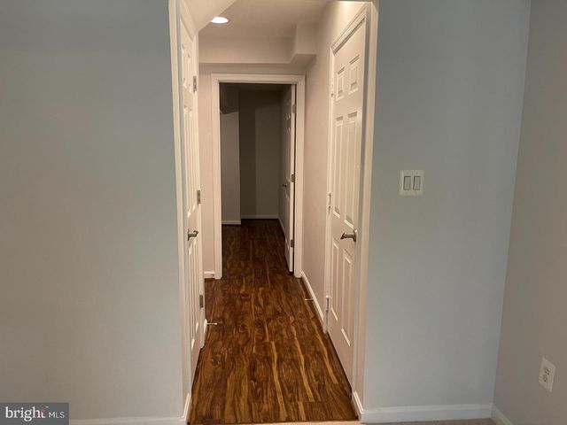 2405 CYPRESS GREEN LN, Herndon, VA 20171