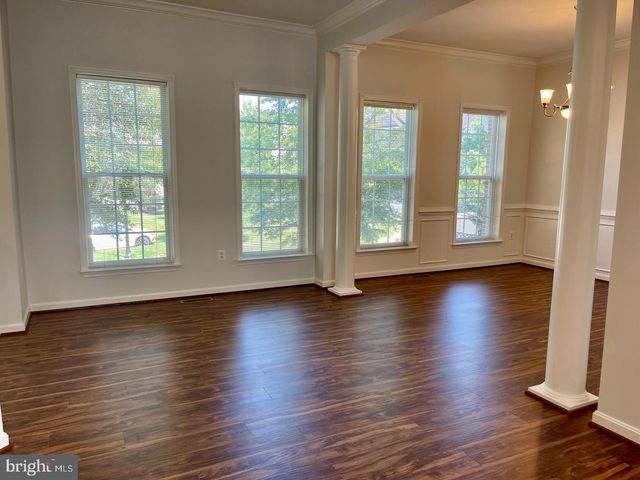 2405 CYPRESS GREEN LN, Herndon, VA 20171