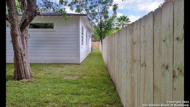 618 E EVERGREEN ST, San Antonio, TX 78212