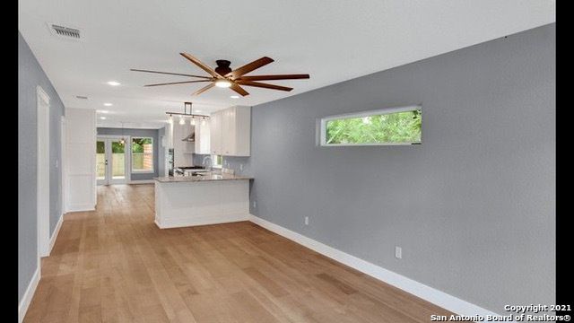 618 E EVERGREEN ST, San Antonio, TX 78212
