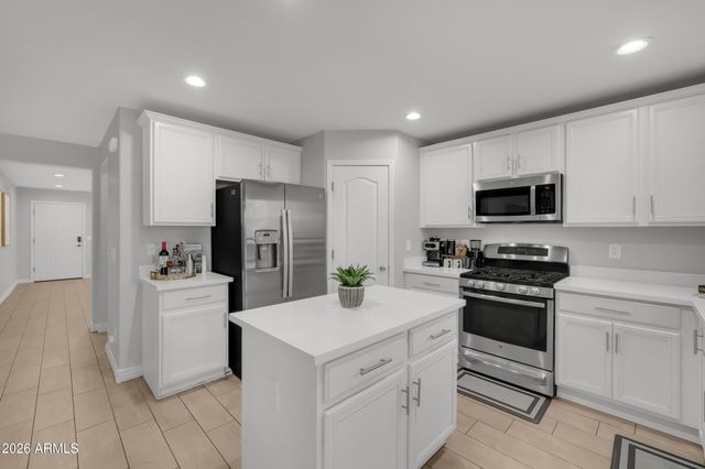 7965 S ABBEY Lane, Gilbert, AZ 85298