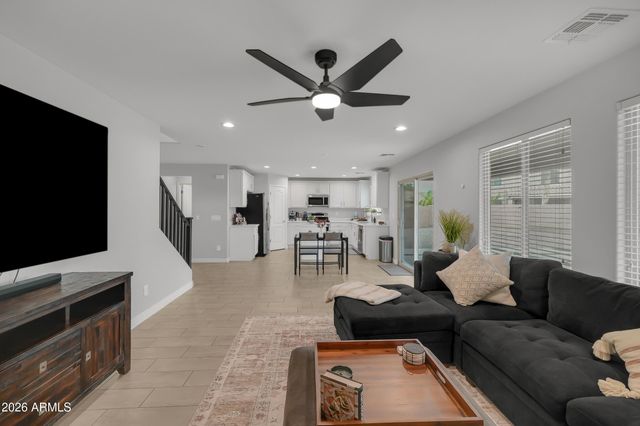 7965 S ABBEY Lane, Gilbert, AZ 85298