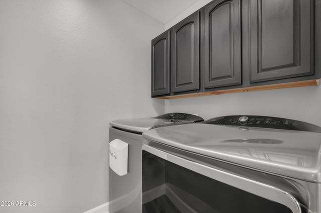 7965 S ABBEY Lane, Gilbert, AZ 85298
