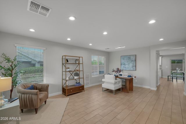 7965 S ABBEY Lane, Gilbert, AZ 85298
