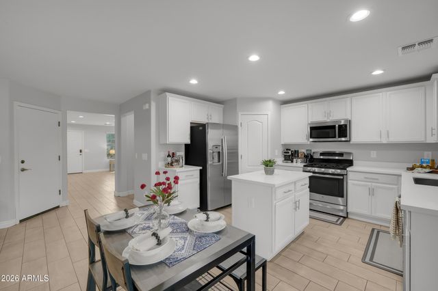7965 S ABBEY Lane, Gilbert, AZ 85298