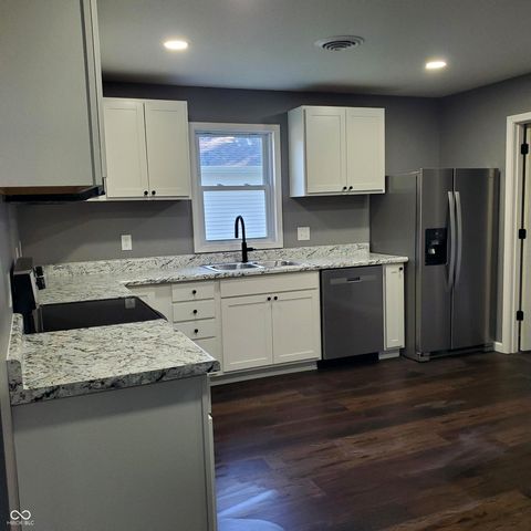 358 S Oak Street, Austin, IN 47102