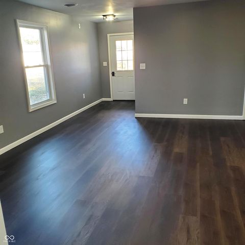 358 S Oak Street, Austin, IN 47102