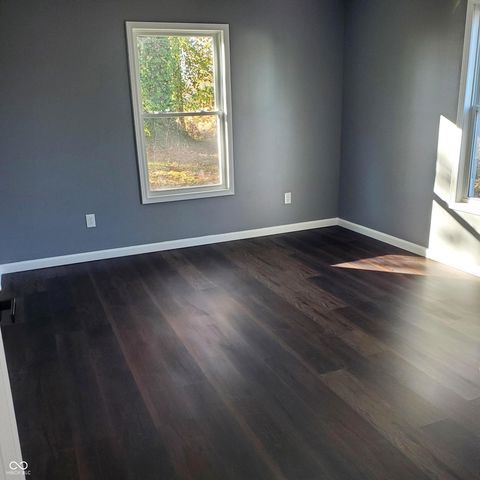 358 S Oak Street, Austin, IN 47102