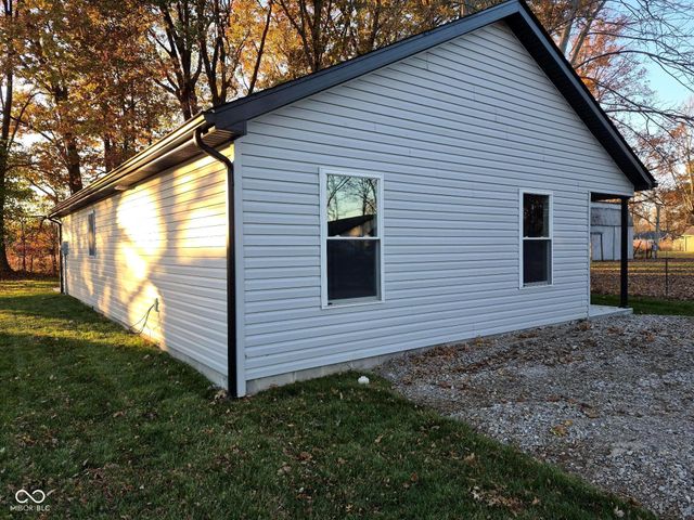 358 S Oak Street, Austin, IN 47102