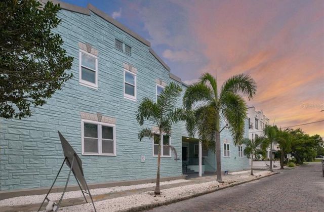 308 GROVE STREET N 203, St Petersburg, FL 33701