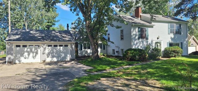 44050 Stassen Avenue, Novi, MI 48375